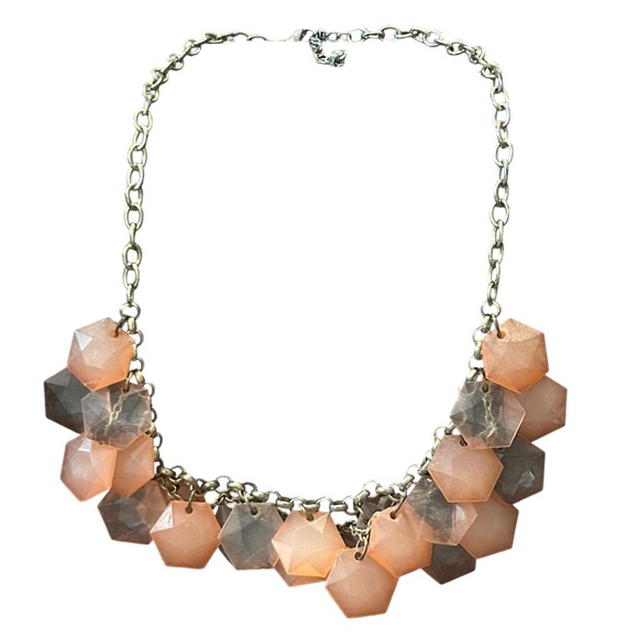 Elegant Peach and Clear Geometric Necklace - Picture 1 of 2